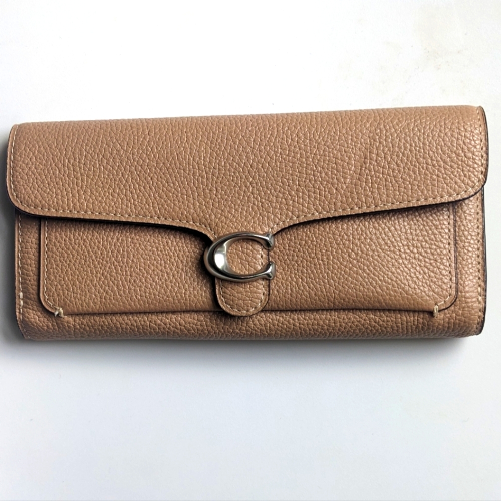 Authentic Coach Wallet Tabby Leather